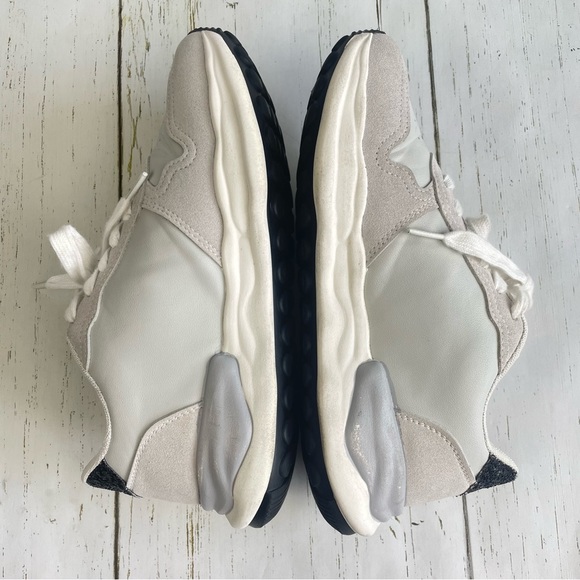 Vintage Havana RUN Sneakers - Picture 9 of 16